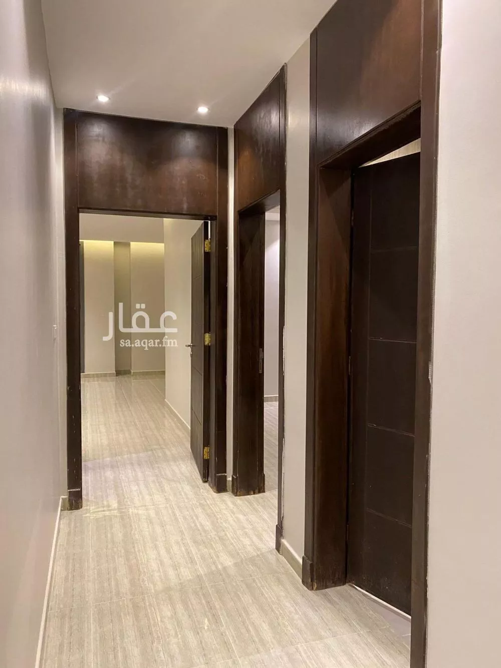 فيلا 8 غرف في الرمال 4