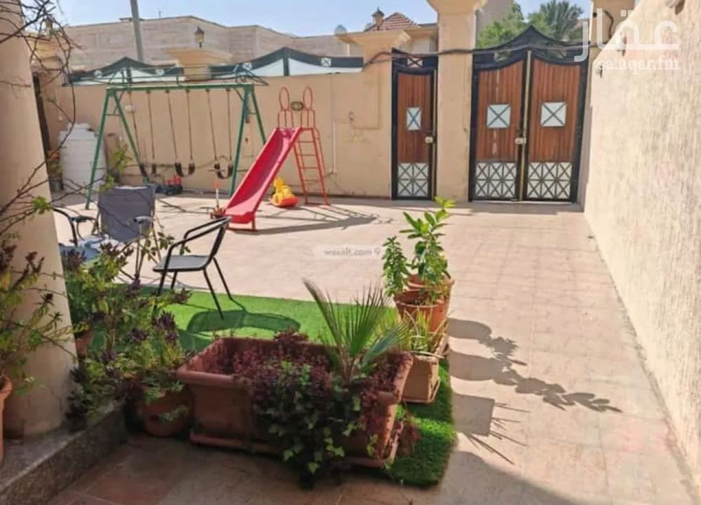 فيلا 10 غرف في الفيصلية 2