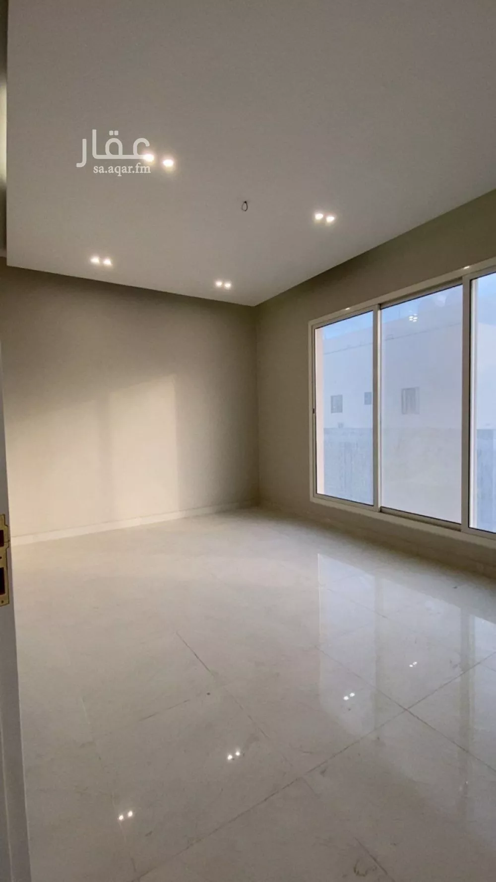 3 bedroom villa in Al Amwaj, Eastern Province 12