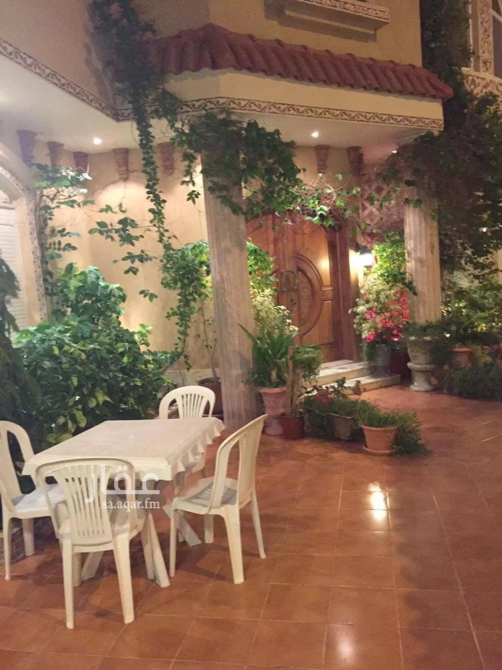 فيلا 9 غرف في الاصالة 5