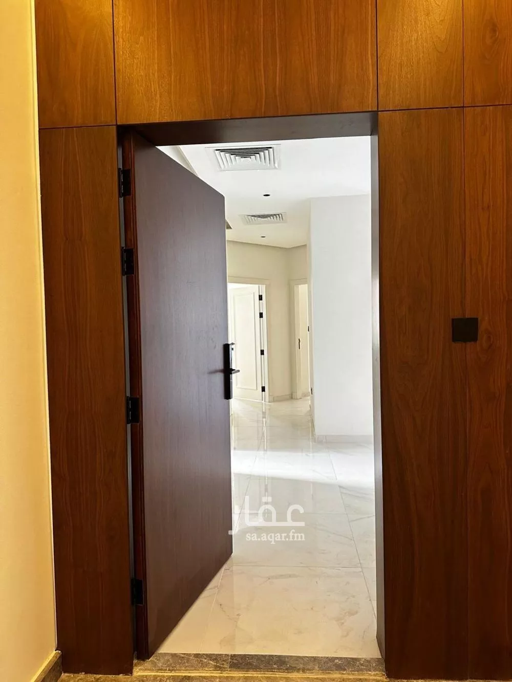 3 bedroom apartment in Al Shati, Jeddah 5