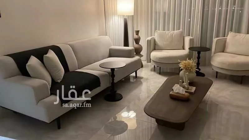 شقة 5 غرف في ضاحية الملك فهد 1