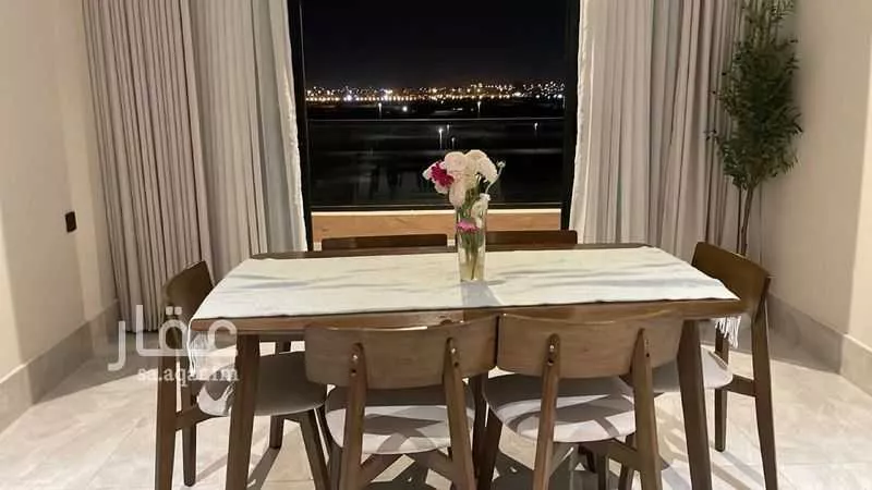 شقة 5 غرف في ضاحية الملك فهد 2