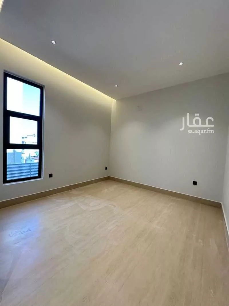 4 bedroom villa in Al Mahdiyyah 3