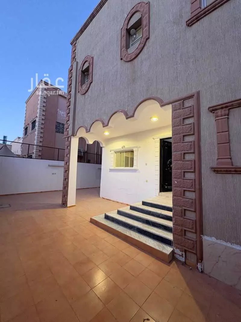 9 bedroom villa in Al Wurud, Riyadh 4