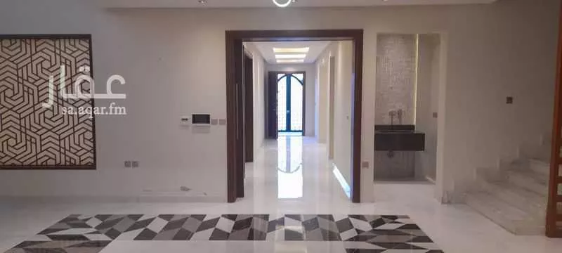 6 bedroom villa in Al Nakheel 4