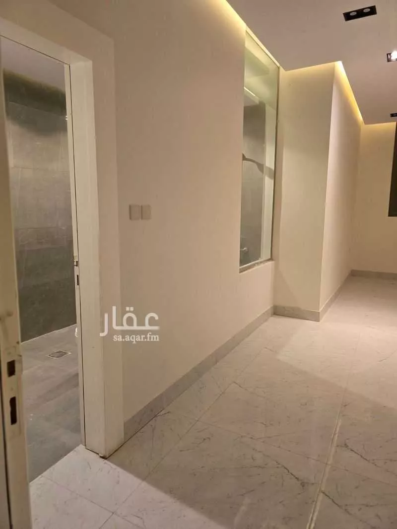 فيلا 4 غرف في العارض 4