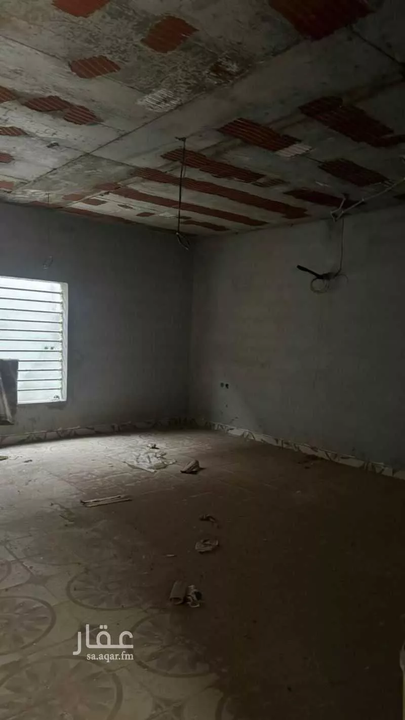 3 bedroom floor in Al Matar 5