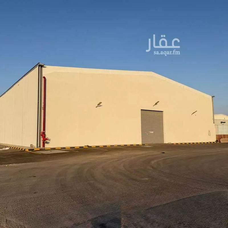 مستودع 1600 م² في المصفاة 5