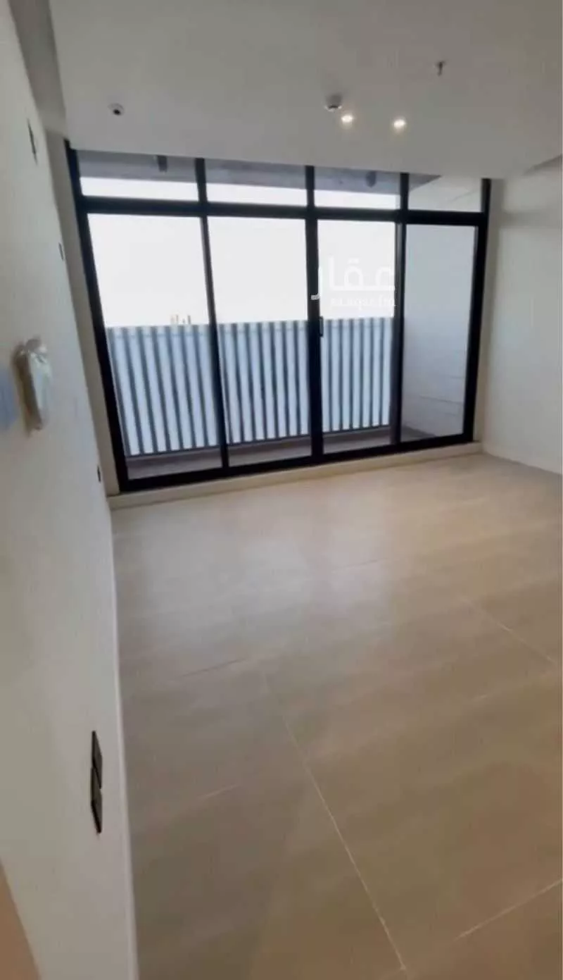 شقة 3 غرف في العارض 4