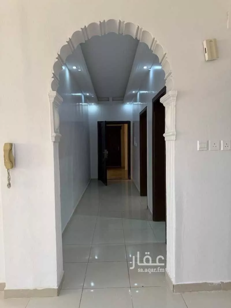 شقة 4 غرف في القرينة 2