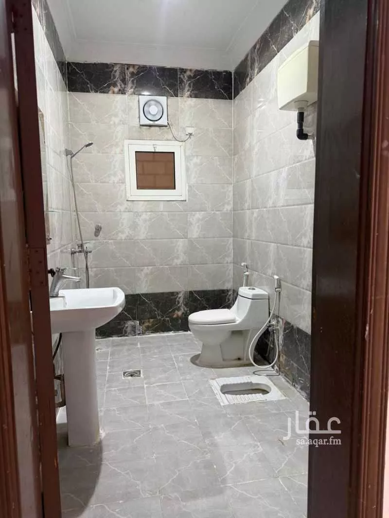 شقة 4 غرف في القرينة 5