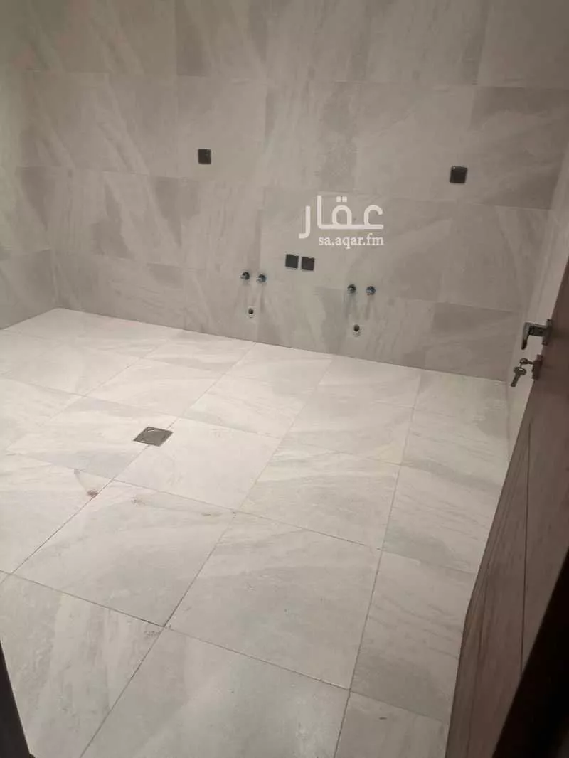 شقة 5 غرف في طيبة 3