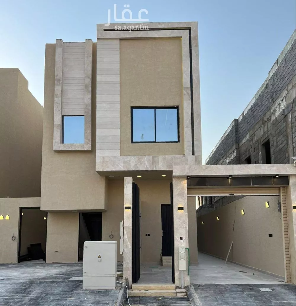 4 bedroom floor in Okaz 1