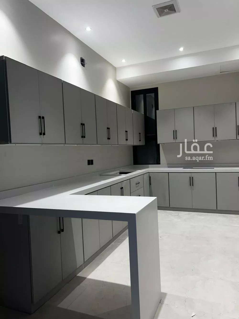 دور 4 غرف في العارض 4