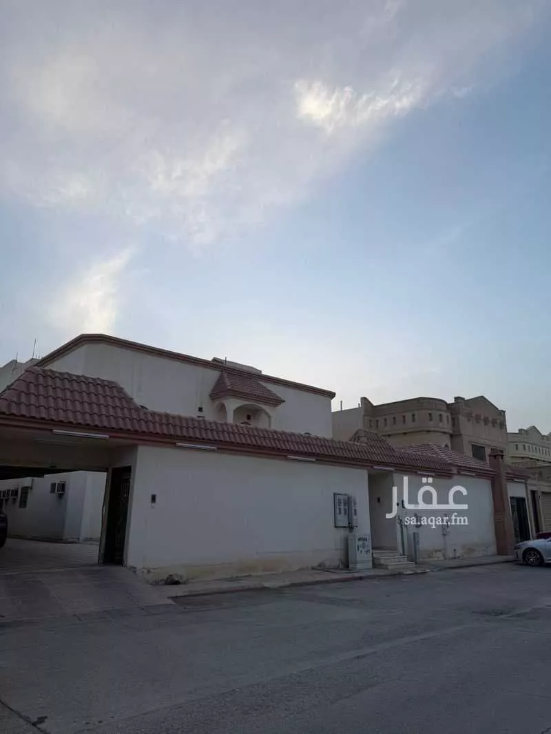 فيلا 4 غرف في اشبيلية 2