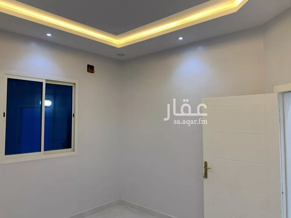 فيلا 4 غرف في المهدية 5