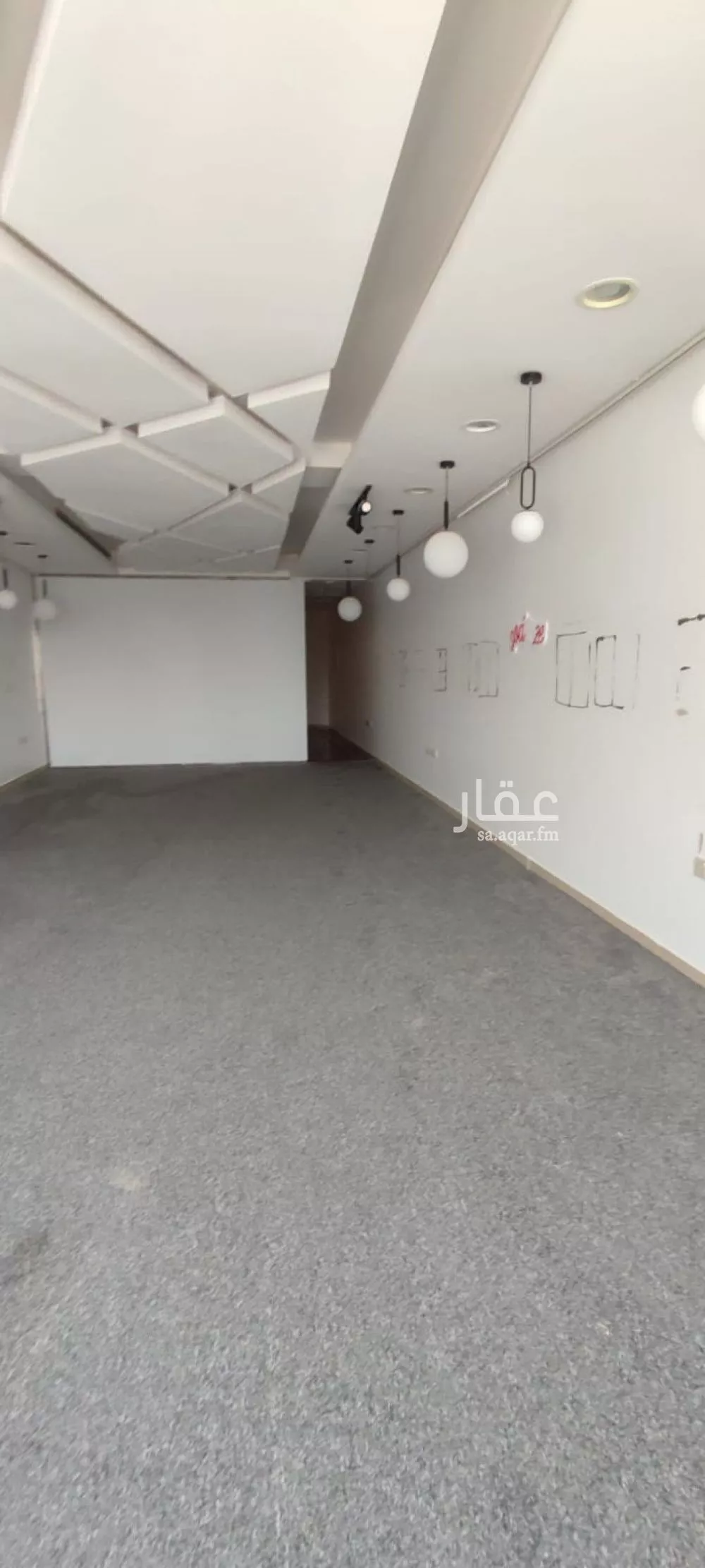 مكتب 82 م² في الملك عبدالله 2