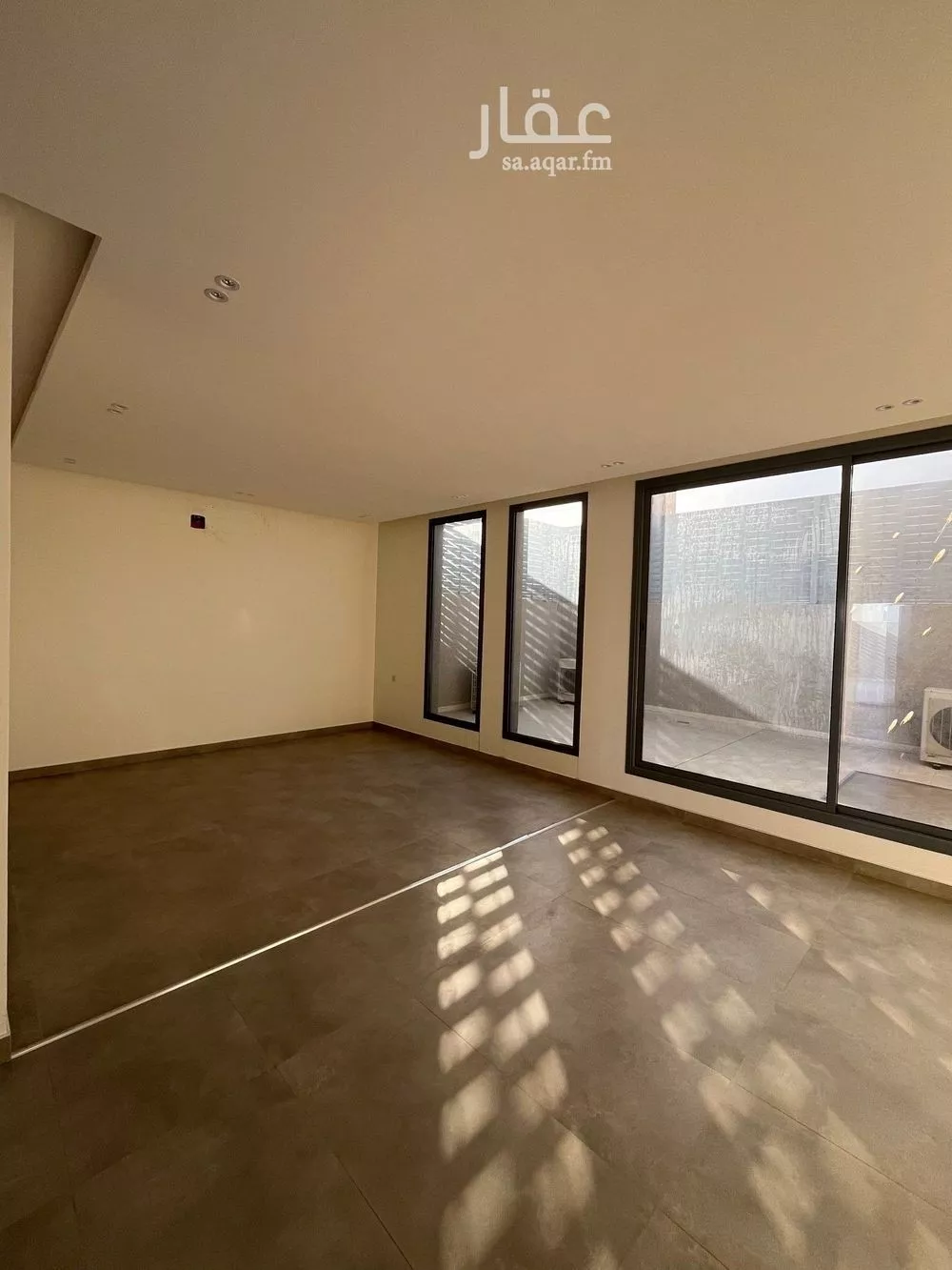 6 bedroom villa in Al Yasmin, Riyadh 16