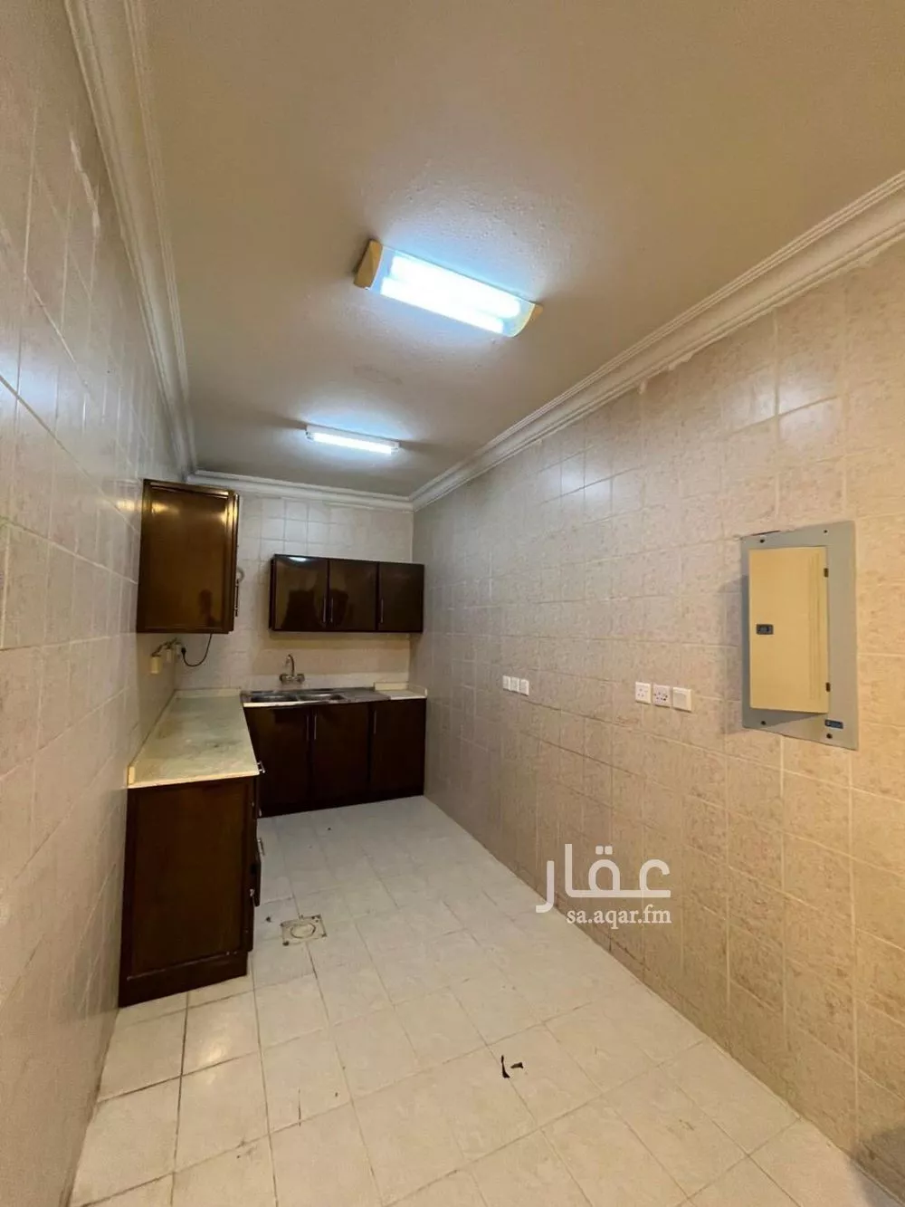 شقة 2 غرف في الملقا 4