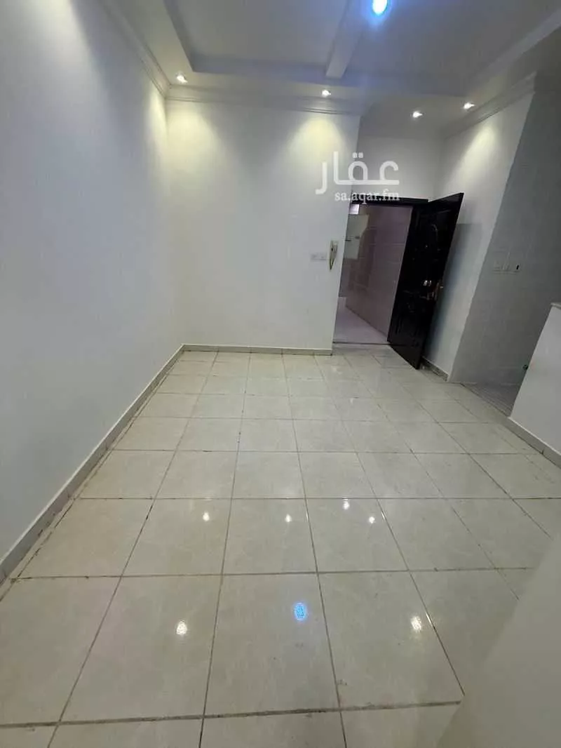 2 bedroom apartment in Al Nuzhah, Jeddah 5