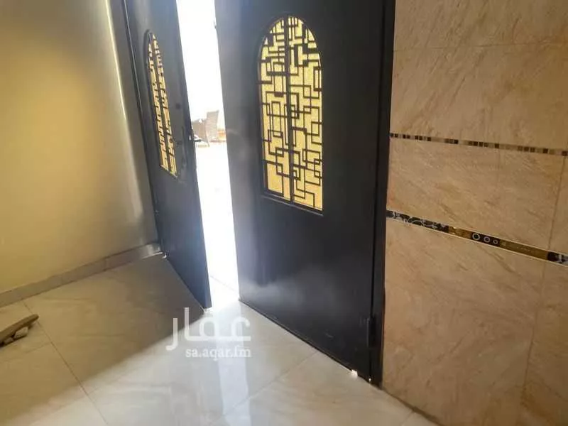 فيلا 4 غرف في الفاروق 4