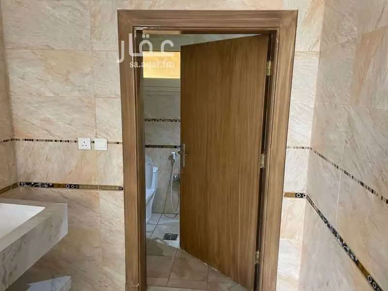 فيلا 4 غرف في الفاروق 3