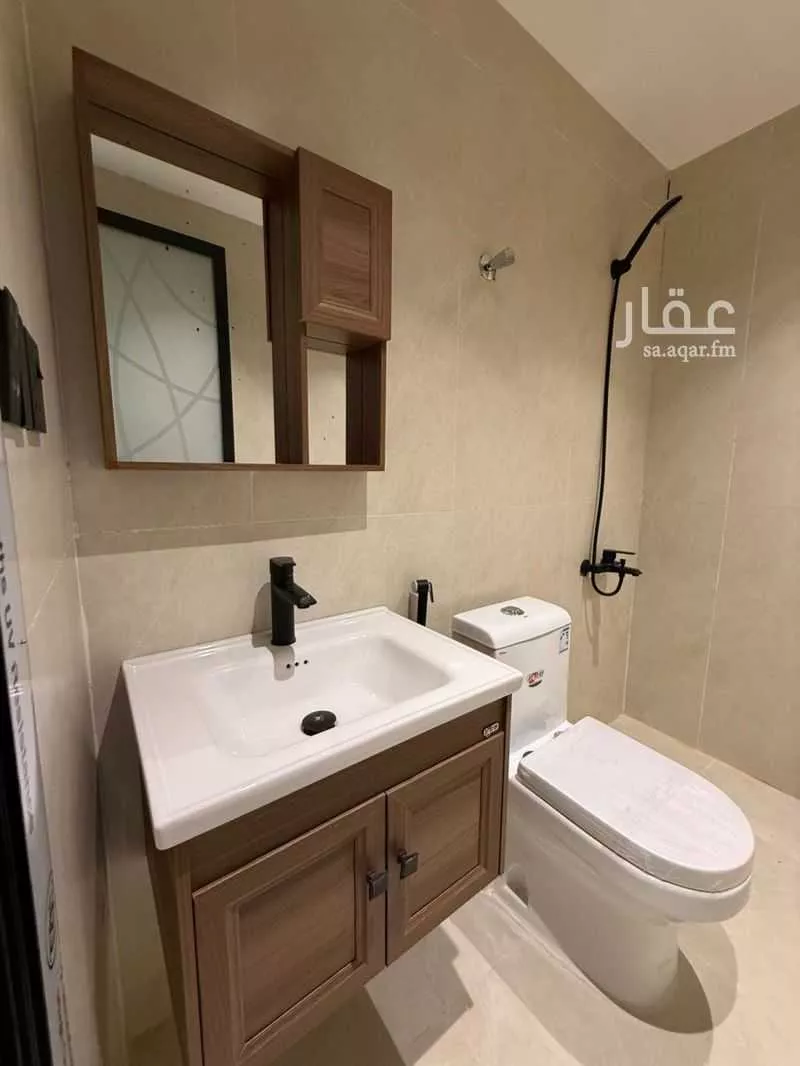 4 bedroom apartment in Ash Shulah 4