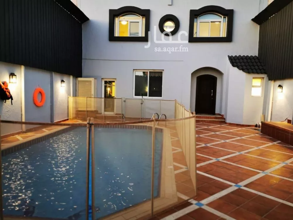 فيلا 6 غرف في الزمرد 3