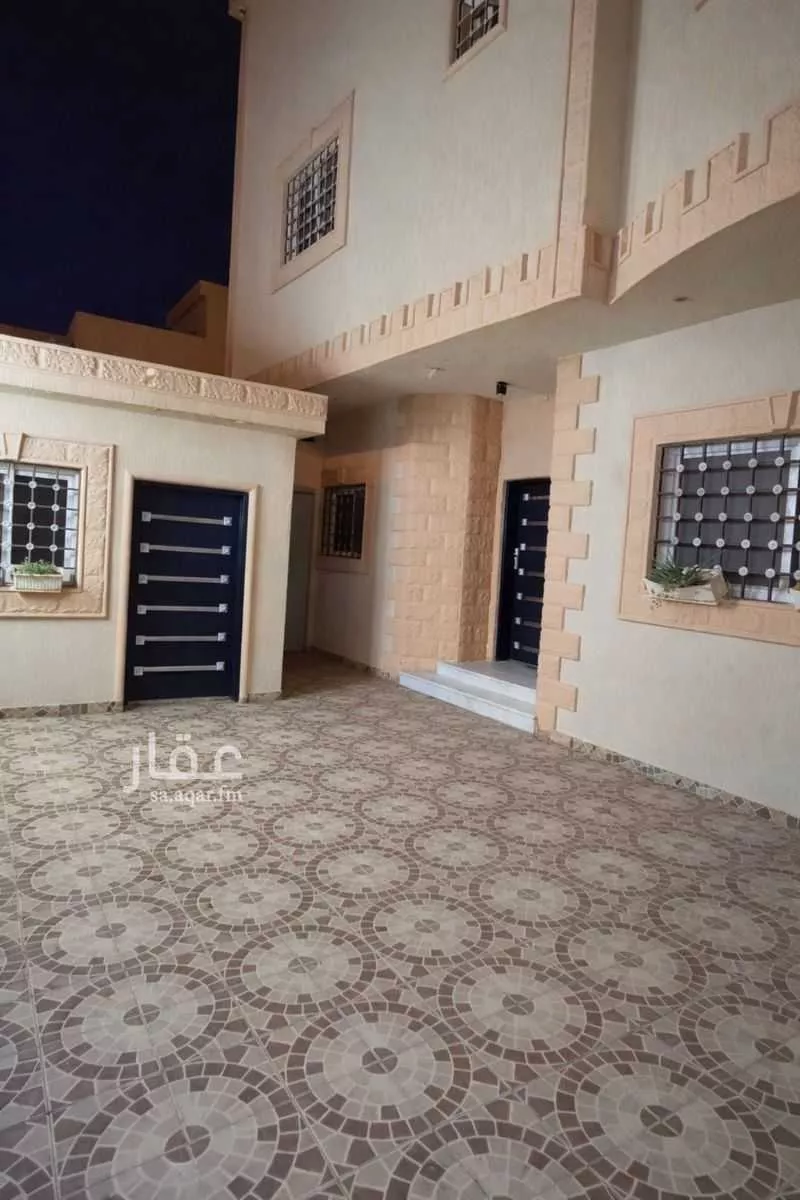 شقة 10 غرف في عرقة 2