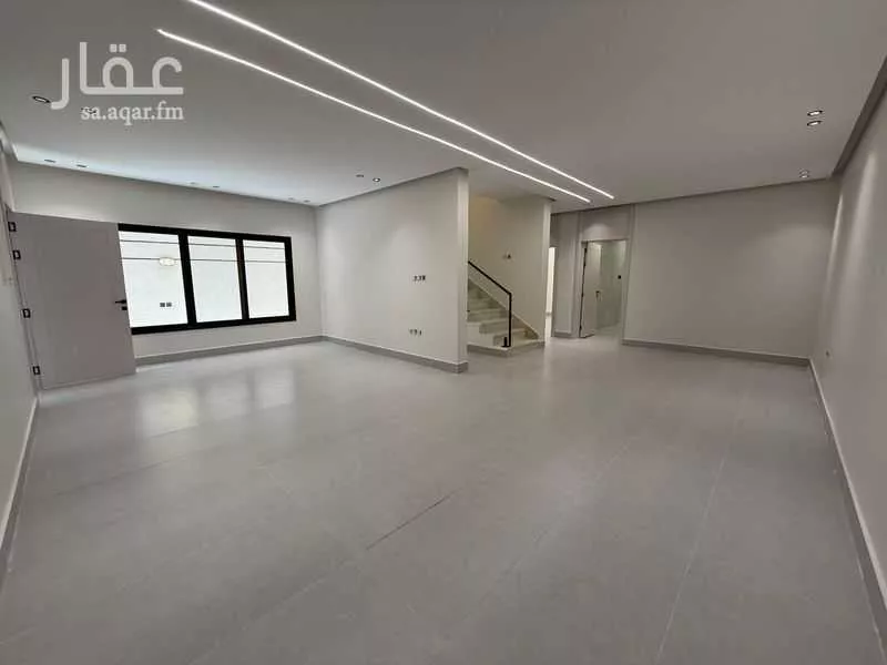 فيلا 5 غرف في ضاحية الملك فهد 4