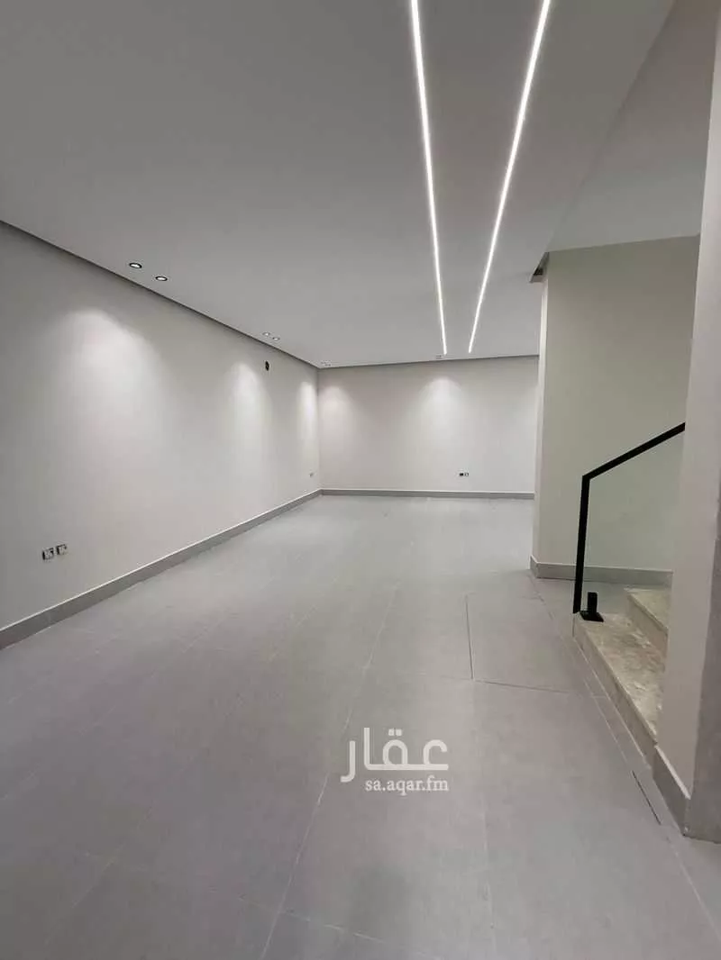 فيلا 5 غرف في ضاحية الملك فهد 3