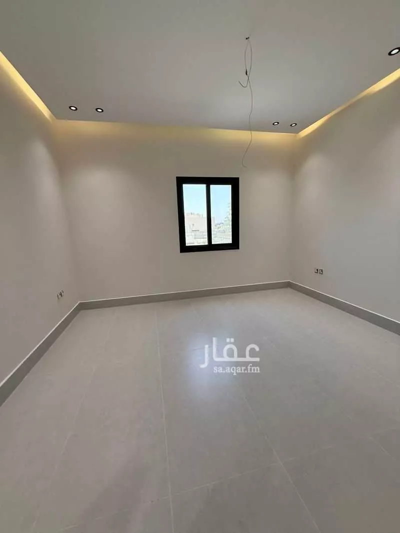 فيلا 5 غرف في ضاحية الملك فهد 2