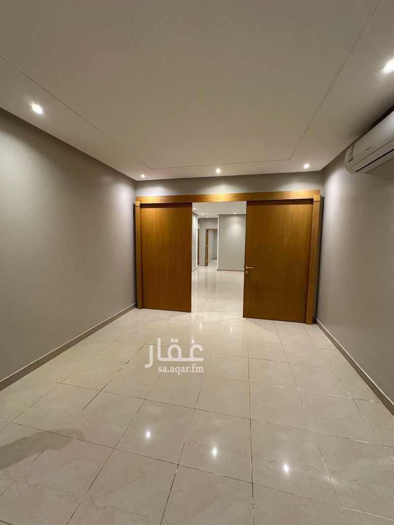 8 bedroom villa in Al Sahafah, Riyadh 4