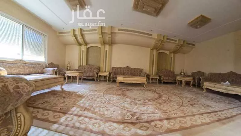 5 bedroom apartment in Al Hamra 4