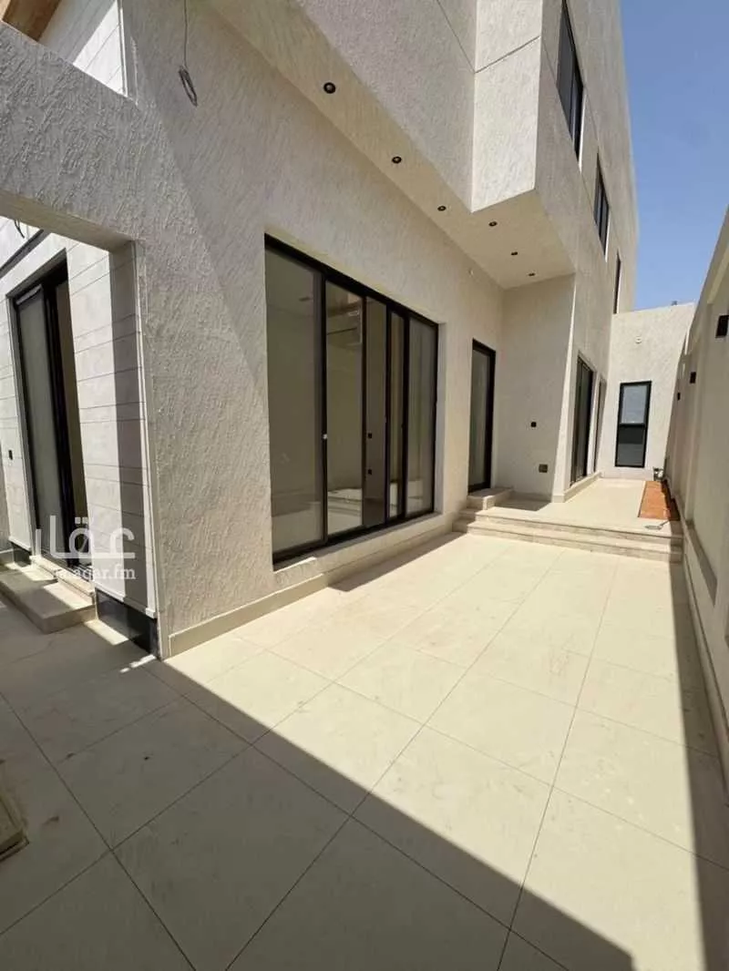 3 bedroom floor in Qurtubah 3