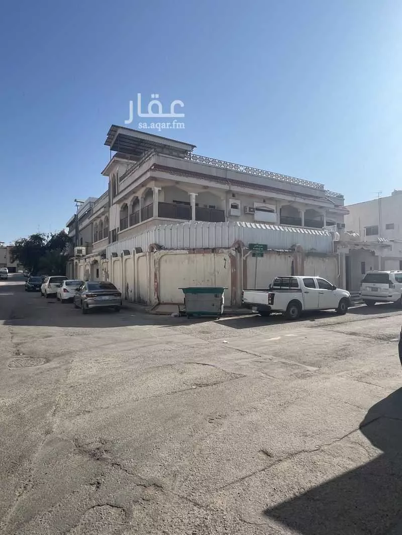 595 sqm building in Al Rawdah 3