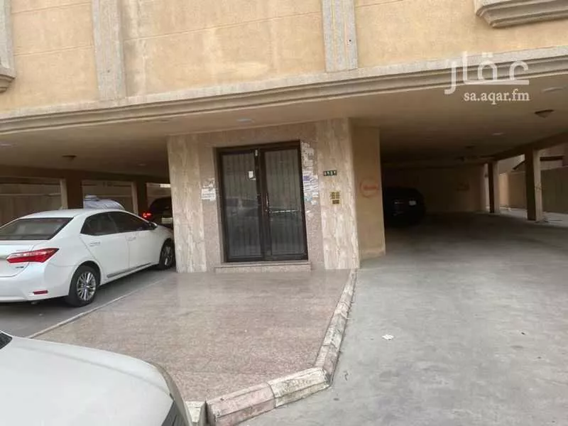 شقة 5 غرف في الدانة الشمالية 3