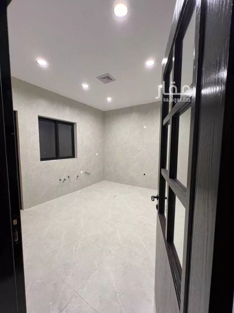 فيلا 6 غرف في طيبة 4