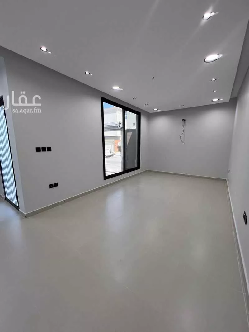 فيلا 5 غرف في طيبة 5