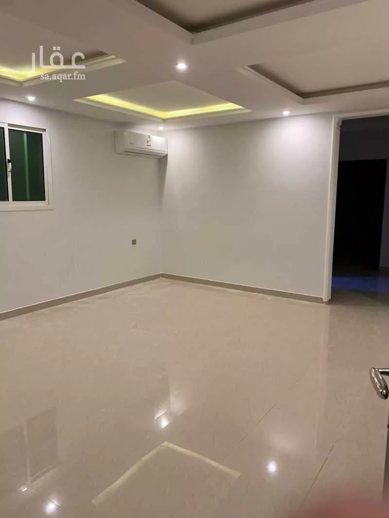 5 bedroom villa in Al Manar 4