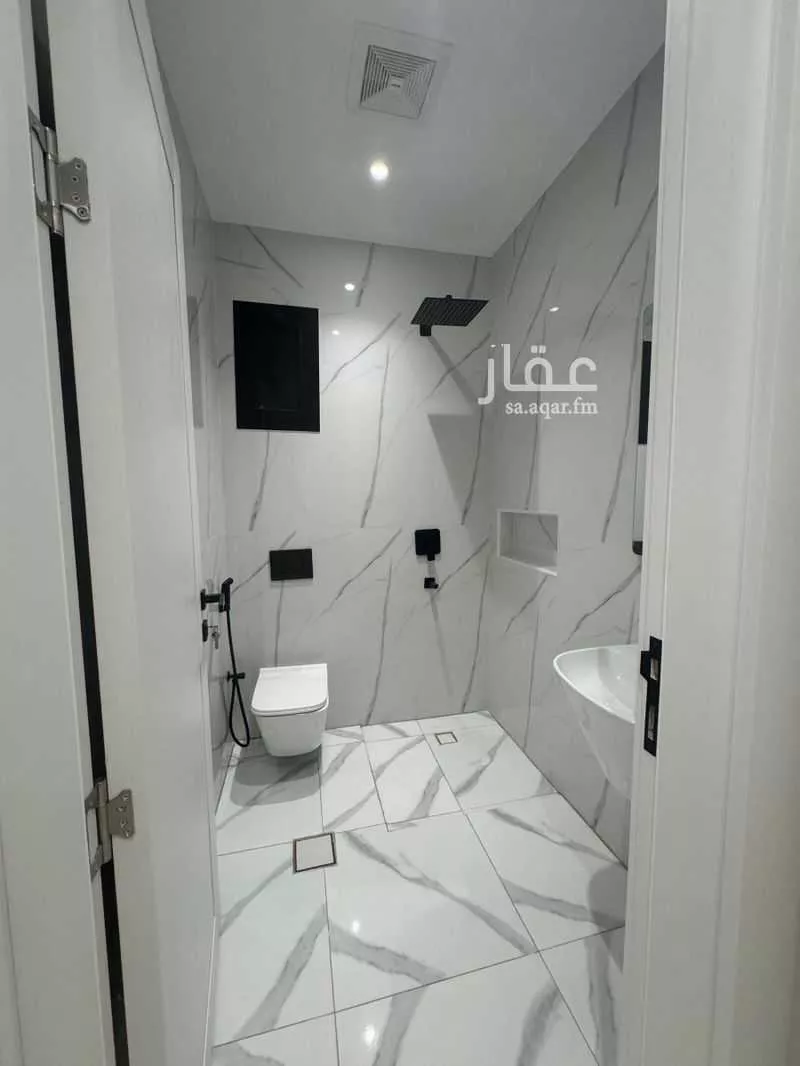 6 bedroom villa in Al Wahah, Jeddah 8