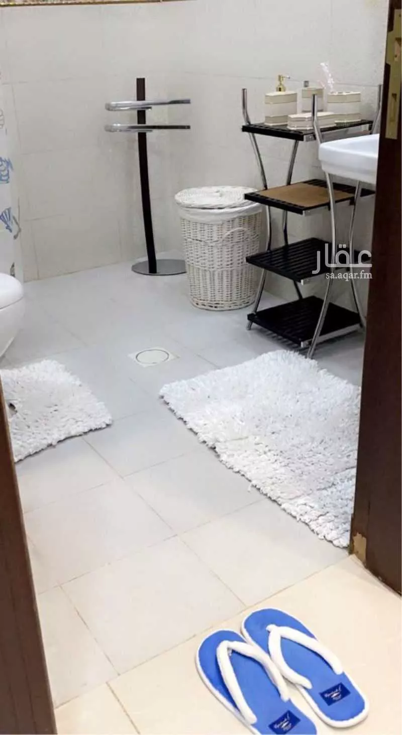 3 bedroom apartment in Al Qairawan 4