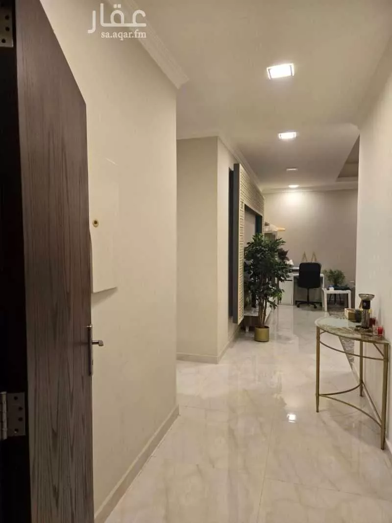 شقة 4 غرف في الحمرا 3