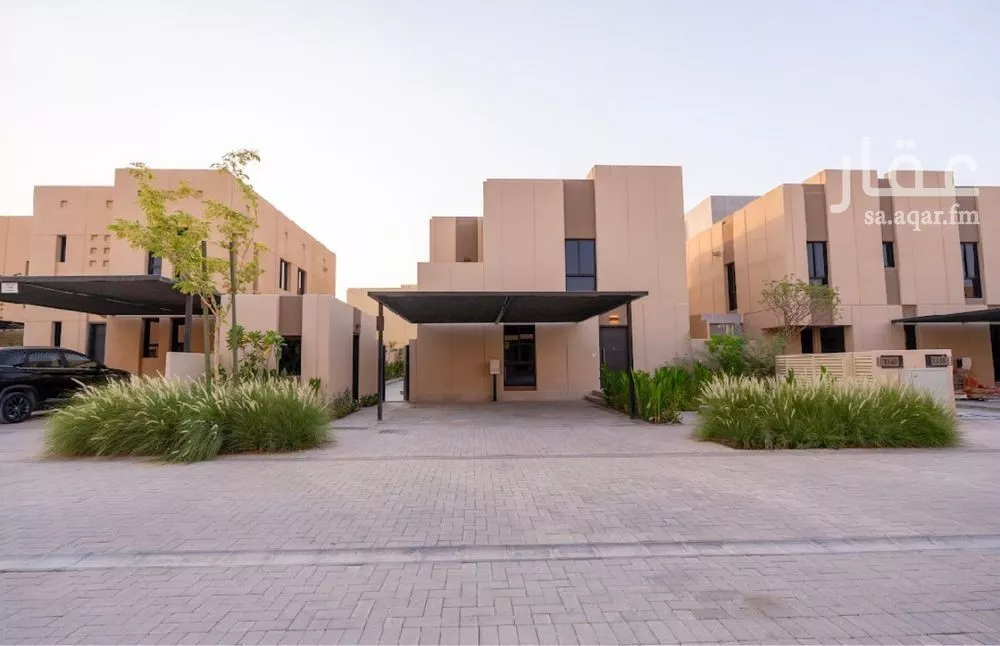 فيلا 4 غرف في المونسية 3