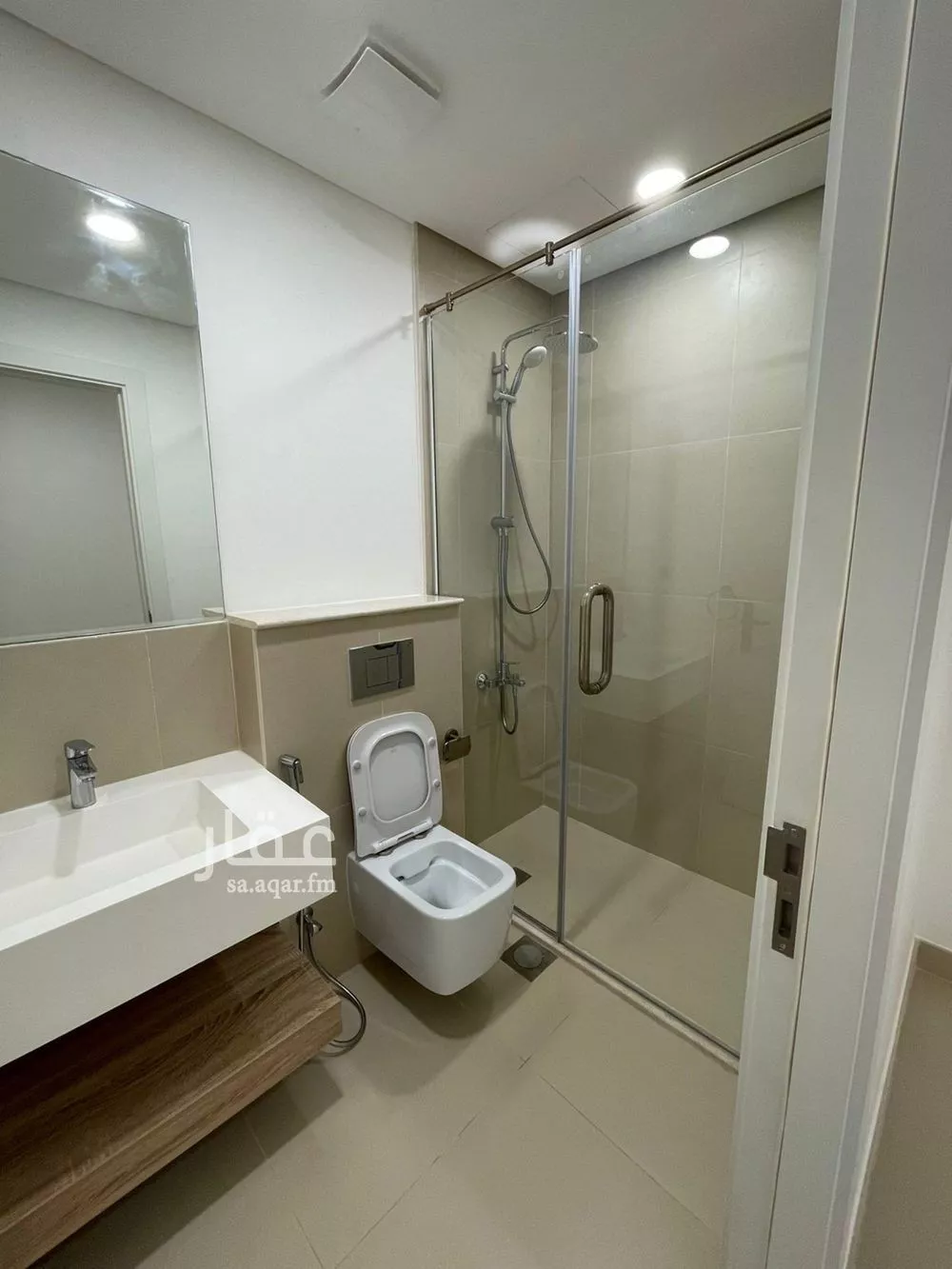 4 bedroom villa in Al Munsiyah, Riyadh 6