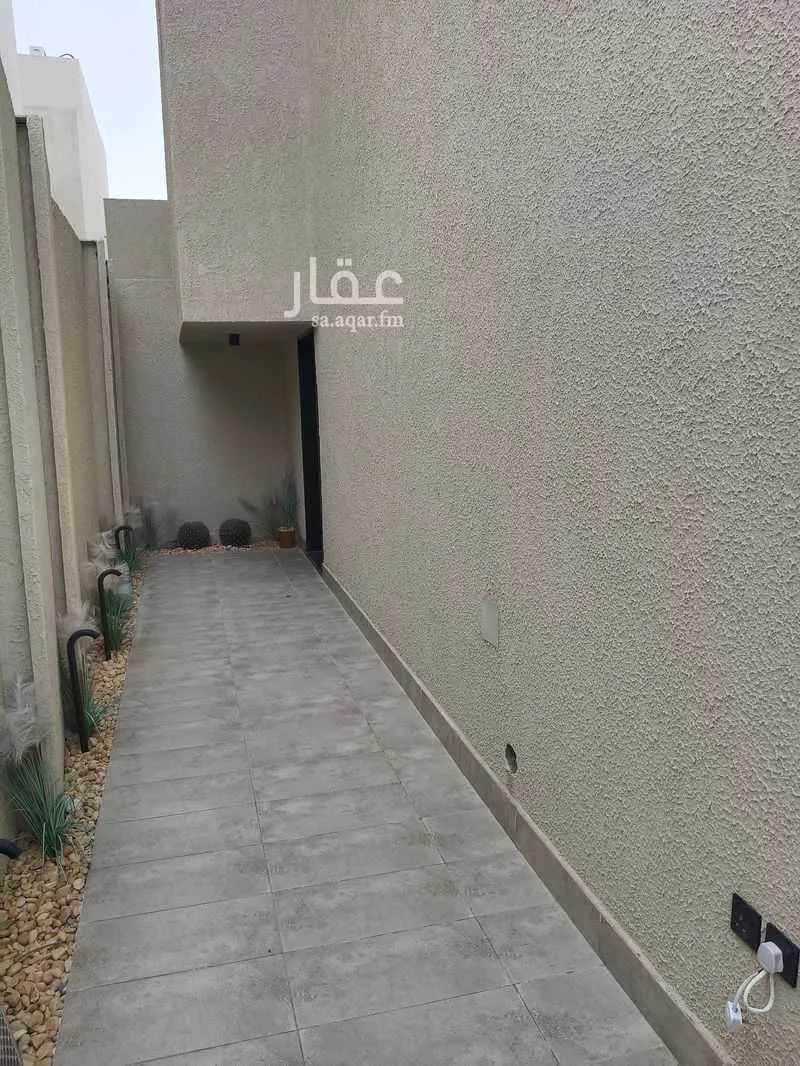 شقة 3 غرف في الرمال 4