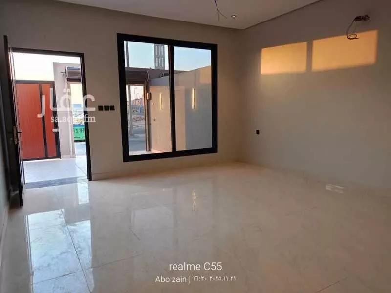 فيلا 6 غرف في العقيق 1