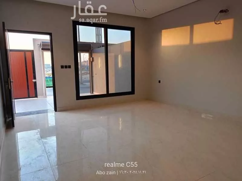 فيلا 6 غرف في العقيق 3