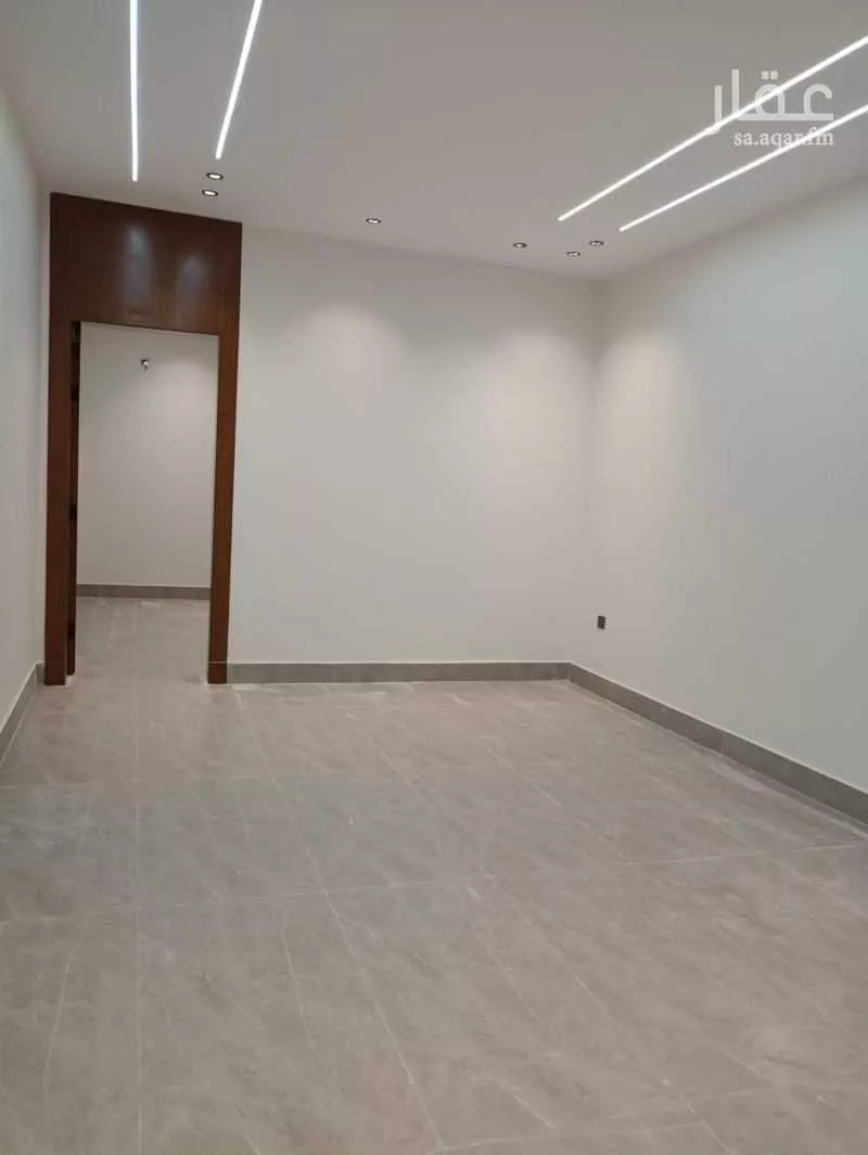 شقة 5 غرف في ضاحية الملك فهد 3